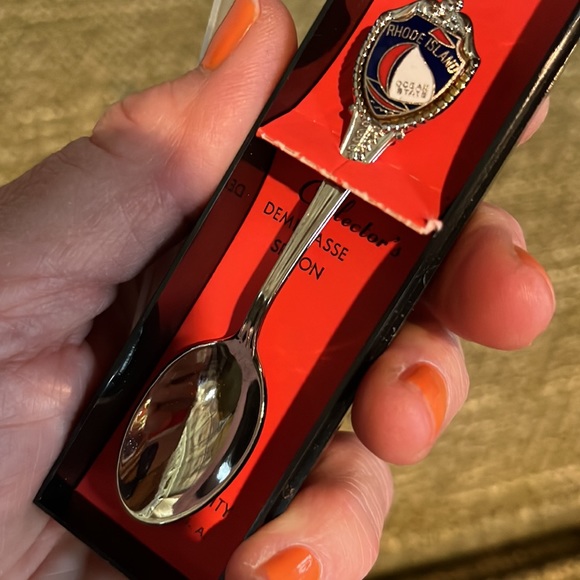 RHODE ISLAND collectors Demi-tasse spoon Ocean State silver in case jam spread - Picture 2 of 11